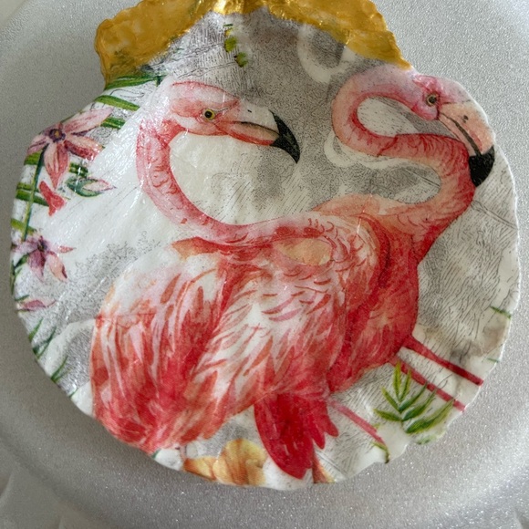 Shell trinkets - Picture 8 of 16